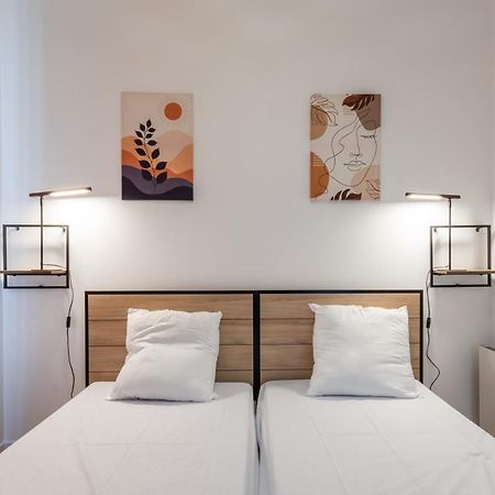 Luxe Penthouse For 6 - Fairytale Factory Apartment บุสซี-แซ็ง-ฌอร์ฌ ภายนอก รูปภาพ